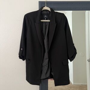 Jules & Leopold Black Open-Front Blazer with Roll-Tab Sleeves